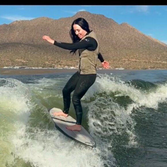 Meet your Posher, Rebecca and Katie Jo - Picture 14 of 16